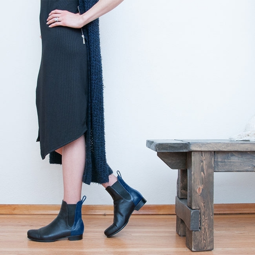 Poppy Barley The Chelsea Boot Metro Black